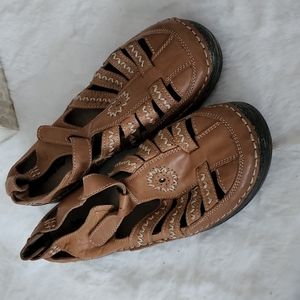 Spring Step women Strap Sandals. Size 7. Leather